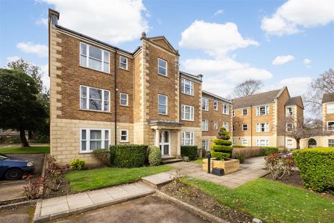 Walnut Mews, Sutton