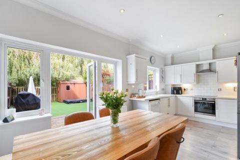 undefined, Lower Green Gardens, Worcester Park KT4