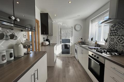3 bedroom semi-detached house for sale, St. Marys Crescent, Bradford BD12