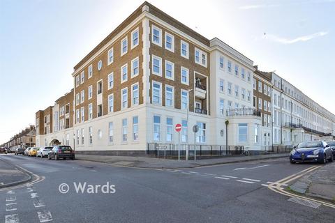1 bedroom flat for sale, Pier Avenue, Herne Bay, Kent