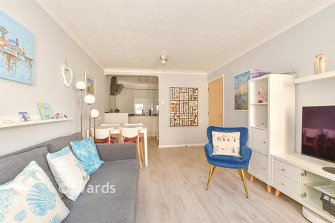 1 bedroom flat for sale, Pier Avenue, Herne Bay, Kent