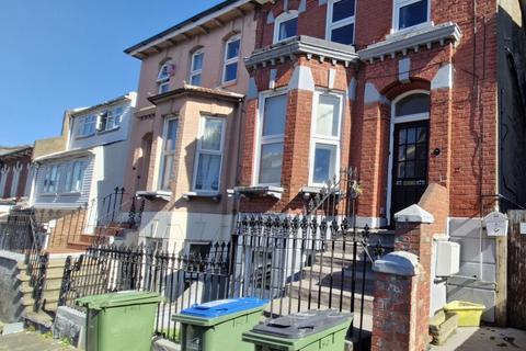 undefined, Elmdene Road, Basement Flat, London, Greater London, SE18