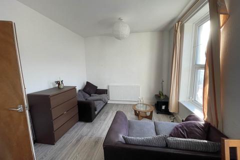 1 bedroom flat to rent, Lisvane Street, Cathays, Cardiff