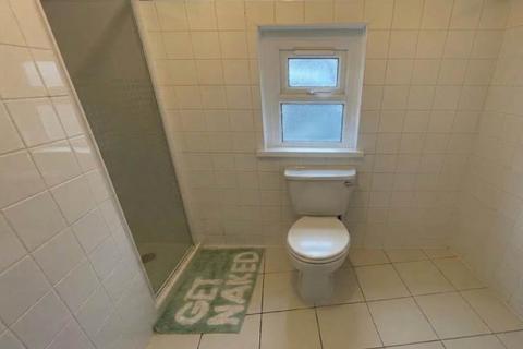 1 bedroom flat to rent, Lisvane Street, Cathays, Cardiff