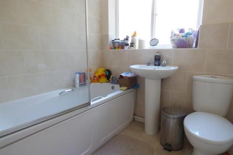 undefined, South Terrace, West Sussex BN17