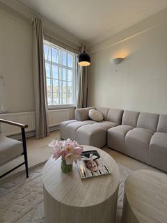 2 bedroom flat to rent, St George's Court, Chelsea, London, SW3