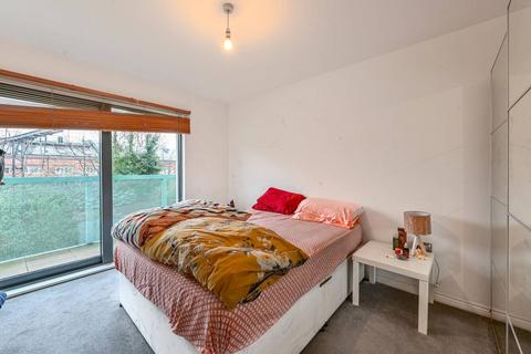 1 bedroom flat to rent, Oval Road, Camden Town, London, NW1