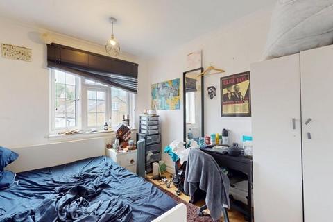 undefined, Grundy Street, London E14