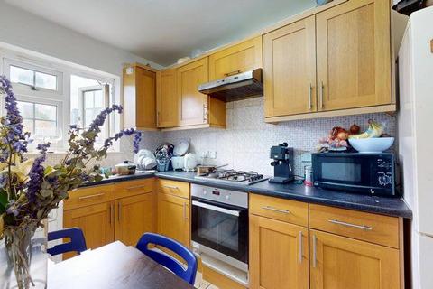 undefined, Grundy Street, London E14