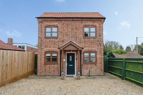 2 bedroom detached house for sale, Goxhill Avenue, Donington, Spalding