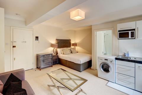 Studio to rent, Pelham Court, South Kensington SW3