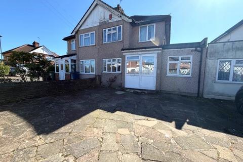 4 bedroom semi-detached house to rent, Boxtree Lane, HA3