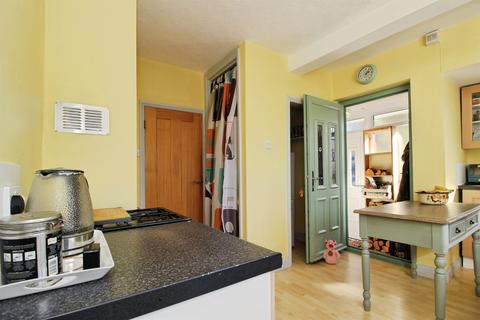 undefined, Queenswood Close, Leeds