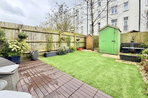 undefined, Longmead Terrace, Bath