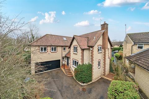 5 bedroom detached house for sale, Old Hardenhuish Lane, Chippenham
