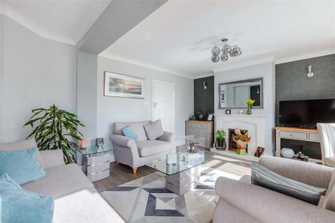 4 bedroom detached house for sale, Malvern Close, Worthing