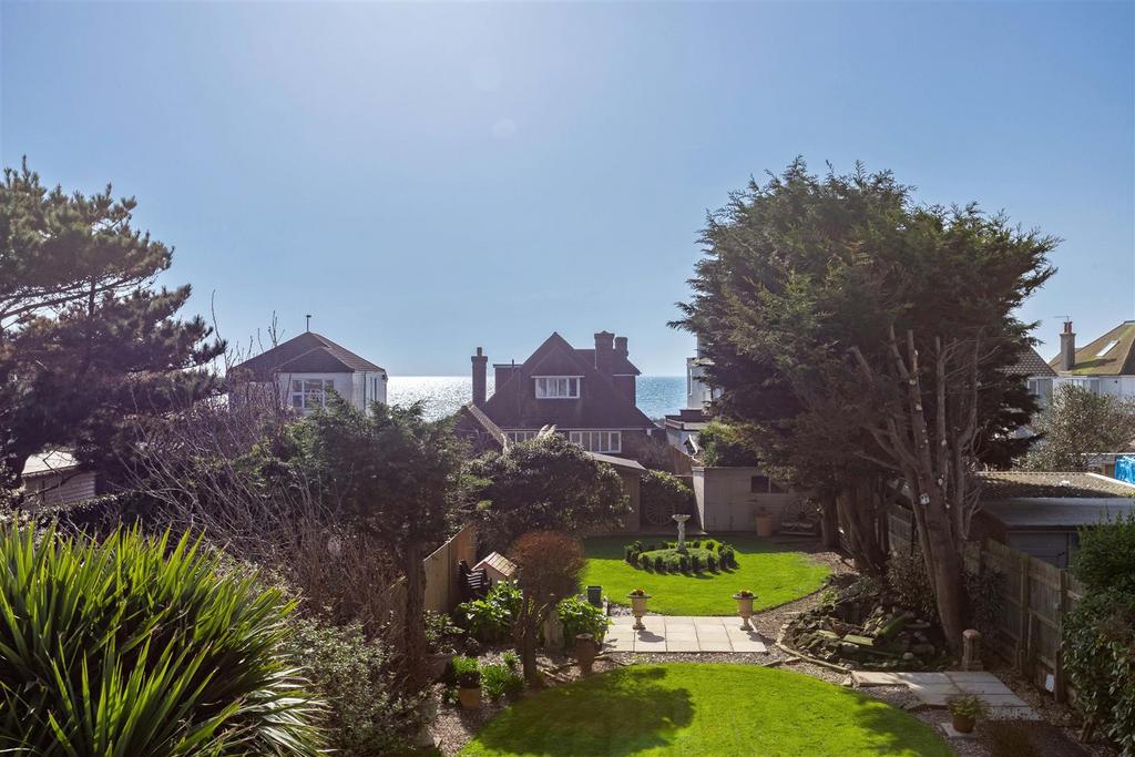 Malvern Close.jpg