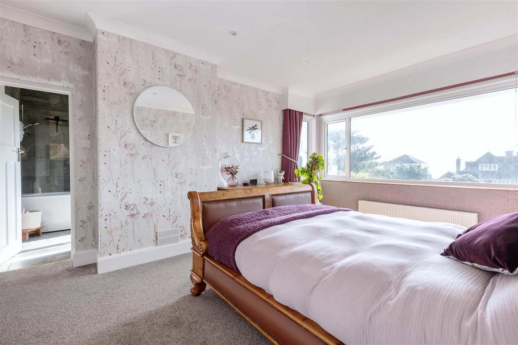 Malvern Close 3.jpg