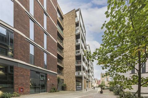 Hilary Mews, London SE1