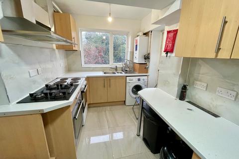 undefined, Wilsden Avenue, Luton, Bedfordshire, LU1 5HP