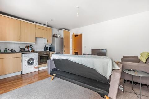 Victoria Road, Acton, London, W3