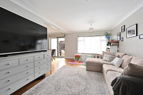 3 bedroom terraced house for sale, Dart Road, Farnborough, GU14