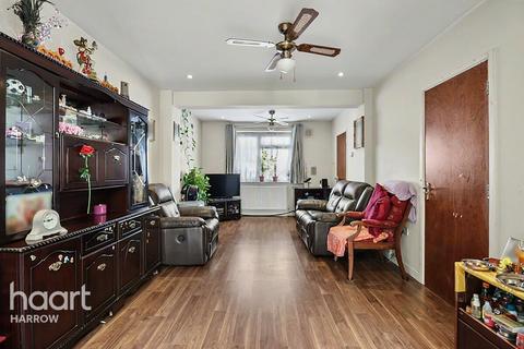 4 bedroom semi-detached house for sale, Bransgrove Road, Edgware