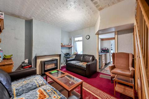 undefined, Frailey Hill, Woking, GU22
