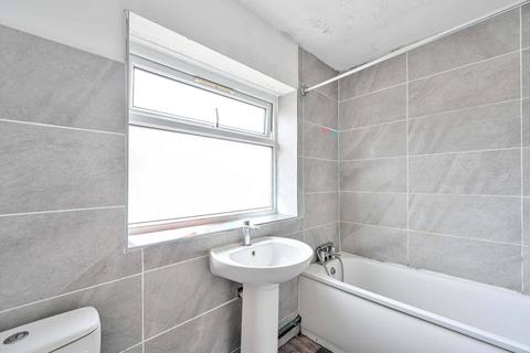 undefined, Frailey Hill, Woking, GU22