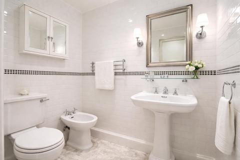 undefined, Clifton Hill, London NW8