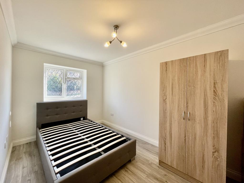 Room 5 (1)