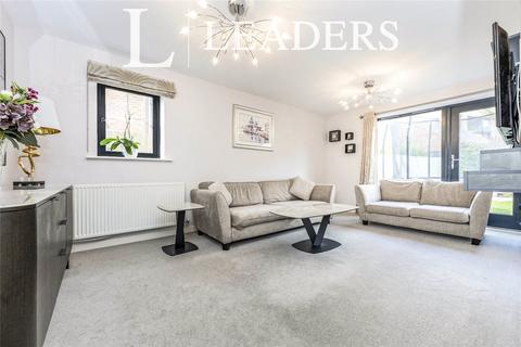 4 bedroom detached house to rent, Loughborough Drive, Broughton, Milton Keynes, MK10