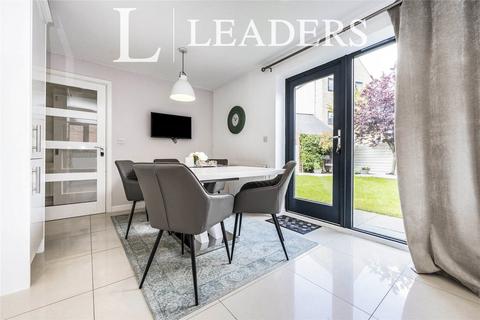 4 bedroom detached house to rent, Loughborough Drive, Broughton, Milton Keynes, MK10