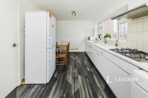 undefined, Le May Close, Horley, Surrey, RH6