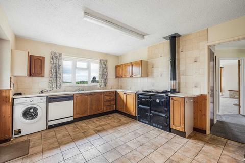 3 bedroom detached bungalow for sale, Haywood, Hereford HR2