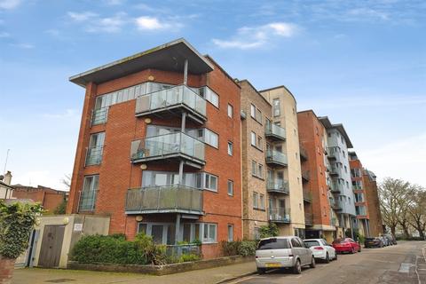 undefined, Southampton SO14