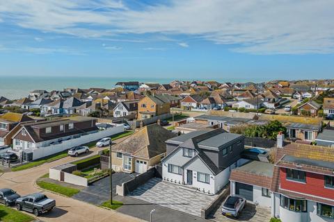 5 bedroom detached house for sale, Mayfield Avenue, Peacehaven, BN10 8PB