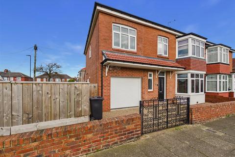 Cauldwell Avenue, Monkseaton