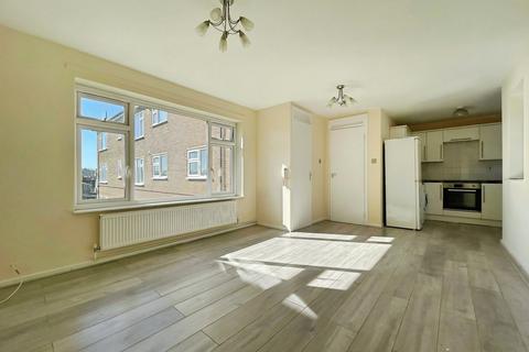 undefined, Maylin Close, Hitchin, SG4