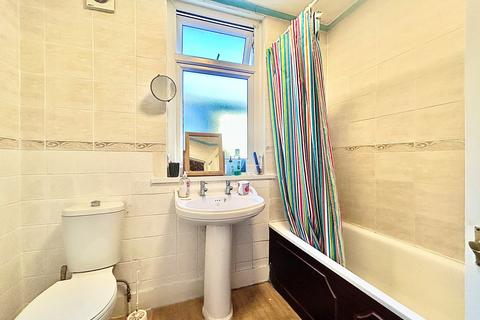 undefined, Salisbury Road, London, E10