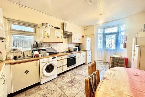 undefined, Salisbury Road, London, E10
