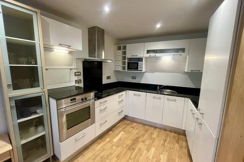2 bedroom apartment to rent, Mackenzie House, Leeds, LS10
