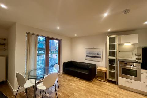 2 bedroom apartment to rent, Mackenzie House, Leeds, LS10