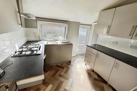 3 bedroom property to rent, Edmondstown Road, Tonypandy, CF40