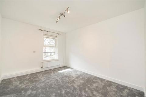 undefined, Hope Close, London SE12