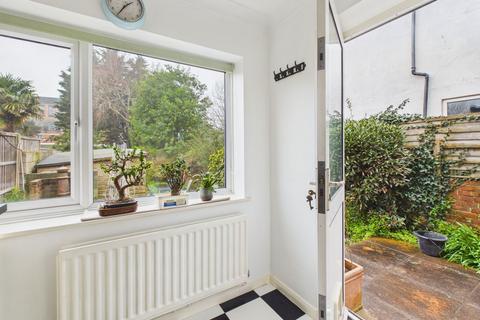 4 bedroom semi-detached house for sale, Bridge Road, Worthing, BN14 7BX