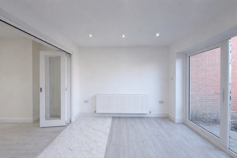 4 bedroom end of terrace house to rent, Sunnymead Road, London, NW9