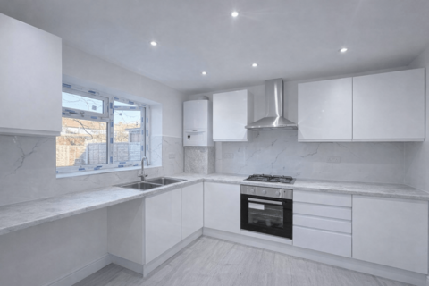 4 bedroom end of terrace house to rent, Sunnymead Road, London, NW9