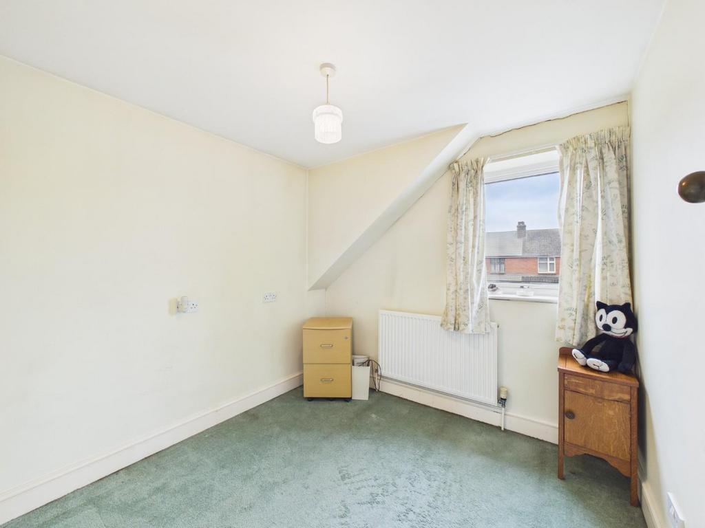 145 Hythe Road Bedroom 4.jpg