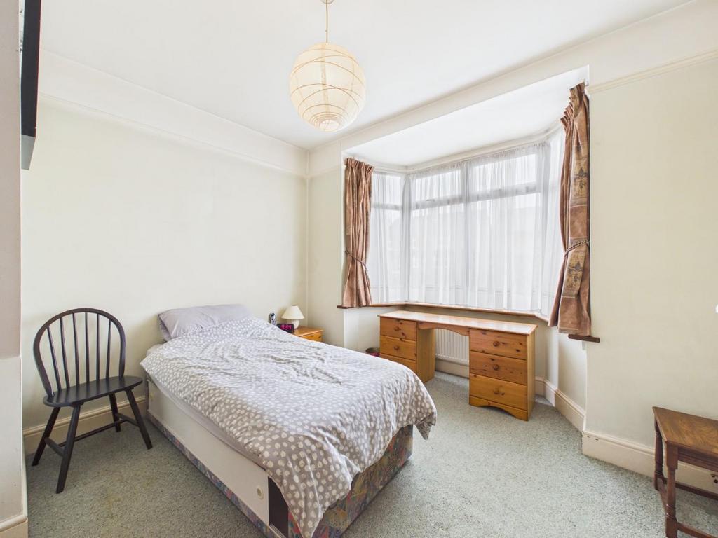 145 Hythe Road Bedroom 2.jpg